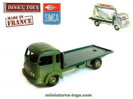 Le camion Simca cargo miroitier en miniature de Dinky Toys au 1/50e incomplet
