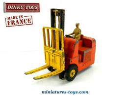 Le chariot élévateur a fourche Coventry Climax de Dinky Toys au 1/43e