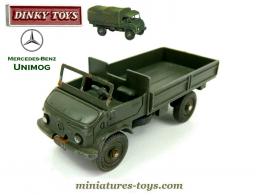 Le camion Mercedes Benz Unimog militaire en miniature de Dinky Toys sans bâche