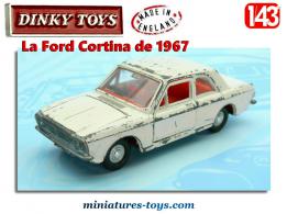 La Ford Cortina de 1967 en miniature par Dinky Toys au 1/43e