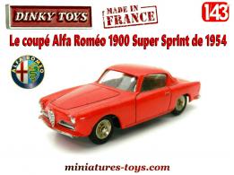 Le coupé Alfa Roméo 1900 Sprint rouge miniature de Dinky Toys au 1/43e