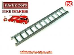 L'échelle en métal du Berliet pompiers 32E ou 583 de Dinky Toys France au 1/50e