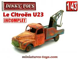 La dépanneuse U23 Citroën Dinky Service rouge miniature au 1/43e incomplète