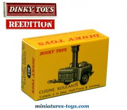 La boite neuve de la cuisine roulante militaire de Dinky Toys France n° 823