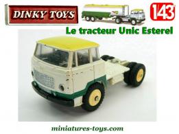 Le tracteur Unic Esterel BP en miniature de Dinky Toys au 1/43e
