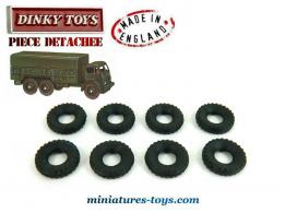 8 Pneus Dinky Toys 17/8 noirs a bande carrée pour camions Dinky Toys England