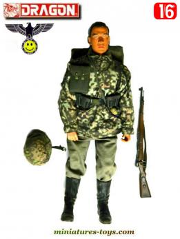 Le soldat allemand de la Grossdeutschland articulé par Dragon au 1/6e