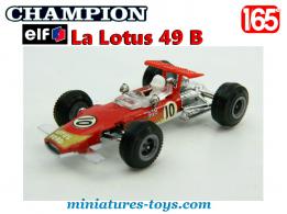 La Formule 1 Lotus 49 B rouge en miniature par Champion pour Elf au 1/65e