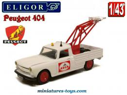 La dépanneuse Peugeot 404 Avia en voiture miniature par Eligor au 1/43e