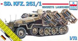 Le kit de l'Hanomag SdKfz 251/1 lance roquettes allemand d'Esci au 1/72e