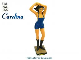 La figurine en résine de la belle pin up Carolina dessinée par Manara