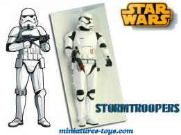 La grande figurine articulée du Stormtrooper de la guerre des étoiles incomplet