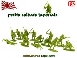 Un lot de 18 soldats japonais WW II China sur moules Matchbox au 1/32e