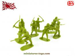 Un lot de 9 petits soldats japonais issus de moules Matchbox China au 1/32e