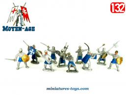 Les 10 petits soldats moyenâgeux et chevaliers en figurines plastique au 1/32e