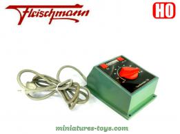 Le transformateur électrique 720 en 14/220 volts de Fleischmann