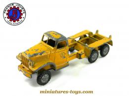 Le camion GMC 6x6 jaune en miniature de France Jouets au 1/55e incomplet
