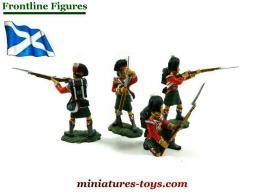 Les soldats écossais de 1815 en plomb de Frontline Figures au 1/32e