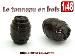 Un tonneau bois en miniature métal peint au 1/48e