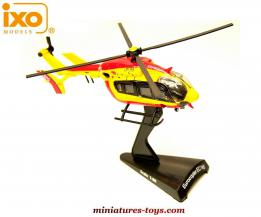 L'hélicoptère pompiers EC-145 Eurocopter en miniature par Ixo Models au 1/90e