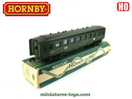 La voiture voyageurs Forestier en miniature par Hornby au H0