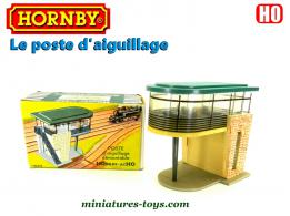 Le poste d'aiguillage en miniature par Hornby Acho au H0