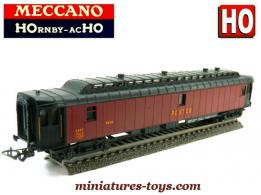 Le Fourgon Postale de la Sncf en miniature par Hornby France au HO H0