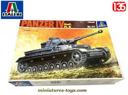 Le kit du char allemand Panzer IV Ausf F1 G par Italeri au 1/35e