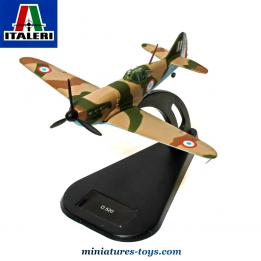 L'avion de chasse français Dewoitine D520 en miniature d'Italeri et Fabbri au 1/100e