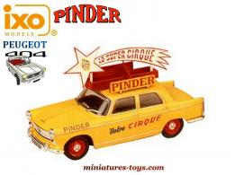 La Peugeot 404 du cirque Pinder en miniature Ixo Models et Altaya au 1/43e