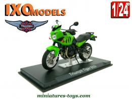 La Triumph 955i Tiger en moto miniature par Ixo Models au 1/24e