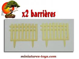 Les deux Barrières blanches du jardin japonais miniature vintage