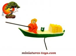 La barque verte au pêcheur du jardin japonais miniature vintage