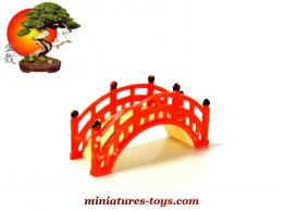 Le petit pont du jardin japonais miniature vintage