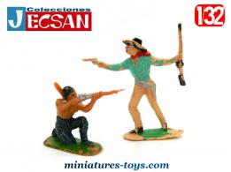 Un duo Cow-boys Indien en figurines plastique Jecsan des années 1970 au 1/32e