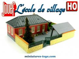 Une école de village en décor miniature par Jouef au H0 HO