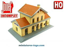La gare de Lusigny en bâtiment miniature Jouef au H0 HO 1/87e incomplète