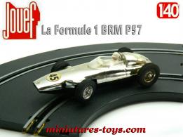 La Formule 1 BRM P57 chrome n°45 en miniature pour circuit Jouef au 1/43e