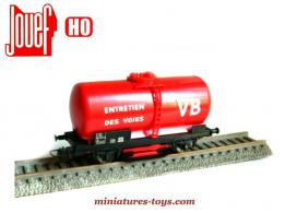 Le wagon citerne nettoyeur de rails en miniature par Jouef au H0 HO
