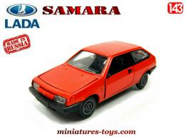 La Lada Samara VAZ 2108 miniature russe en métal au 1/43e