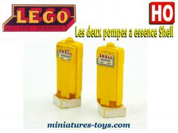 Les deux pompes a essence Shell en miniatures par Légo au H0 HO