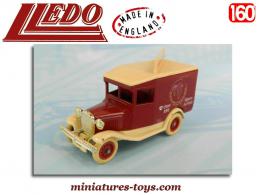 Le Ford A publicitaire Elton Sibson Airfield miniature par Lledo au 1/60e