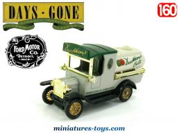 Le Ford T citerne Duckhams oils en miniature par Lledo Days Gone au 1/60e
