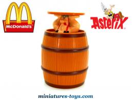 Obelix le gaulois Relax dans son tonneau en figurine Asterix Mac Donald's 2012