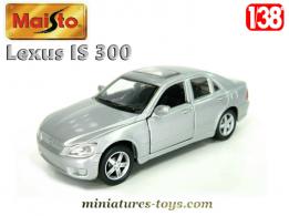 La Lexus IS 300 grise en voiture miniature par Maisto au 1/38e