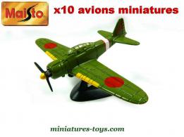 Les 10 chasseurs zéro Mitsubishi A6M2 en avions miniatures par Maisto au 1/100e