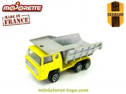 Le camion Bernard benne carrière en miniature de Majorette au 1/100e