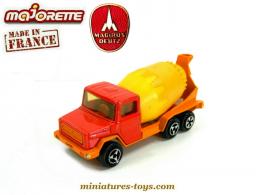 Le camion Magirus toupie a béton en miniature de Majorette au 1/87e