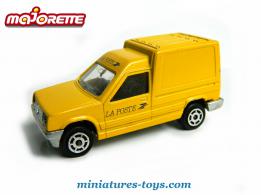 Le Renault Express La Poste en miniature de Majorette au 1/53e