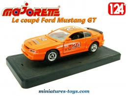Le coupé Ford Mustang GT orange en miniature par Majorette au 1/24e